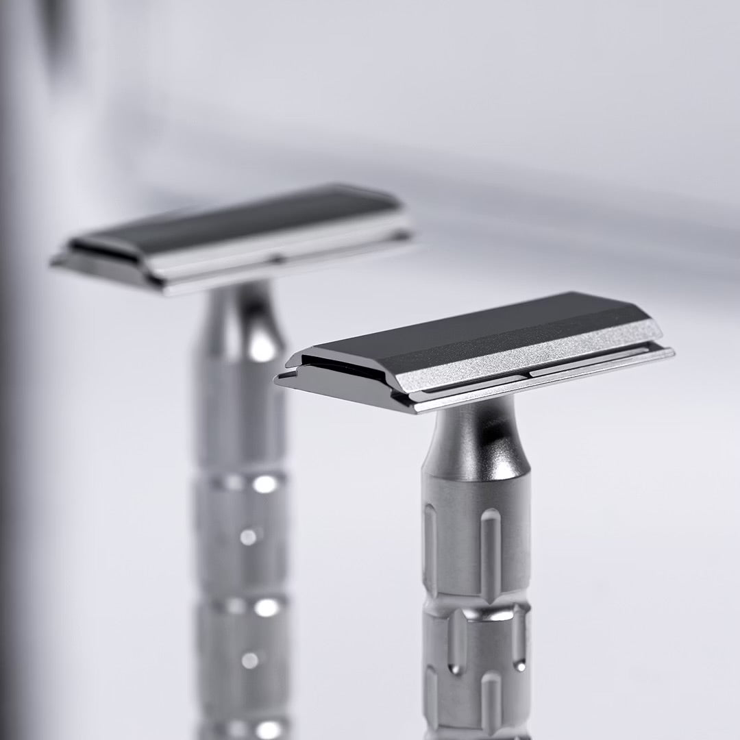 The Goodfellas' smile Syntesi Stainless Steel Safety Razor 雙導向面 303不鏽鋼 剃鬚刀 ( 附送feather 刀片一盒 )